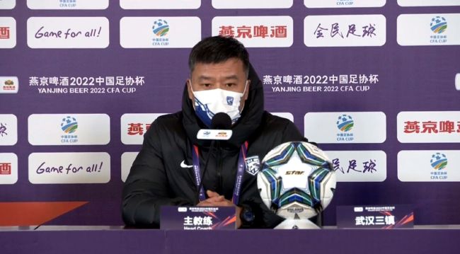 美女张开腿让男人桶视频
