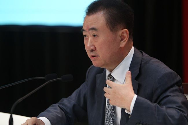 亲吻呻吟打开双腿做受视频
