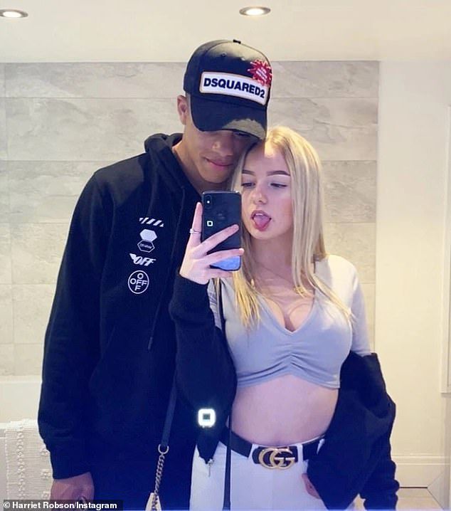 娇妻玩4p被三男人伺候3p视频